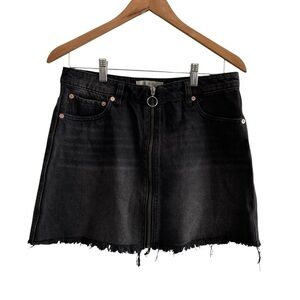 FREE PEOPLE Black Denim Raw Hem Mini Skirt Size 29